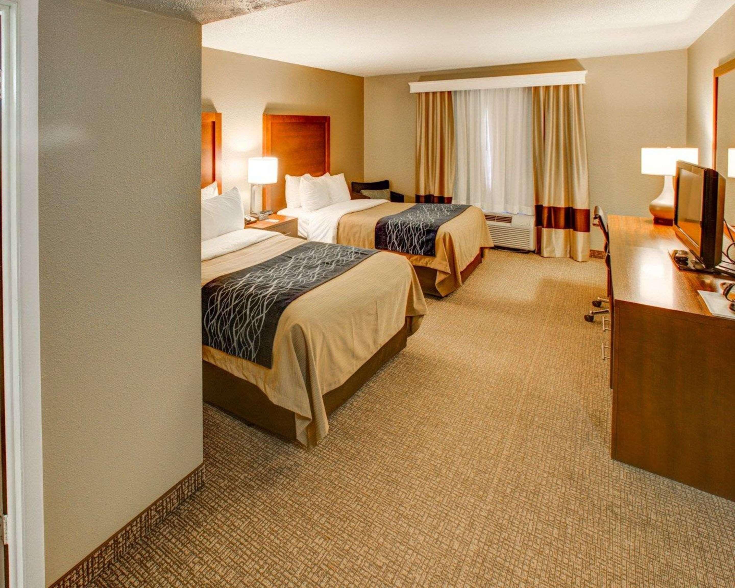 Comfort Inn Conference Center Churchill Екстер'єр фото