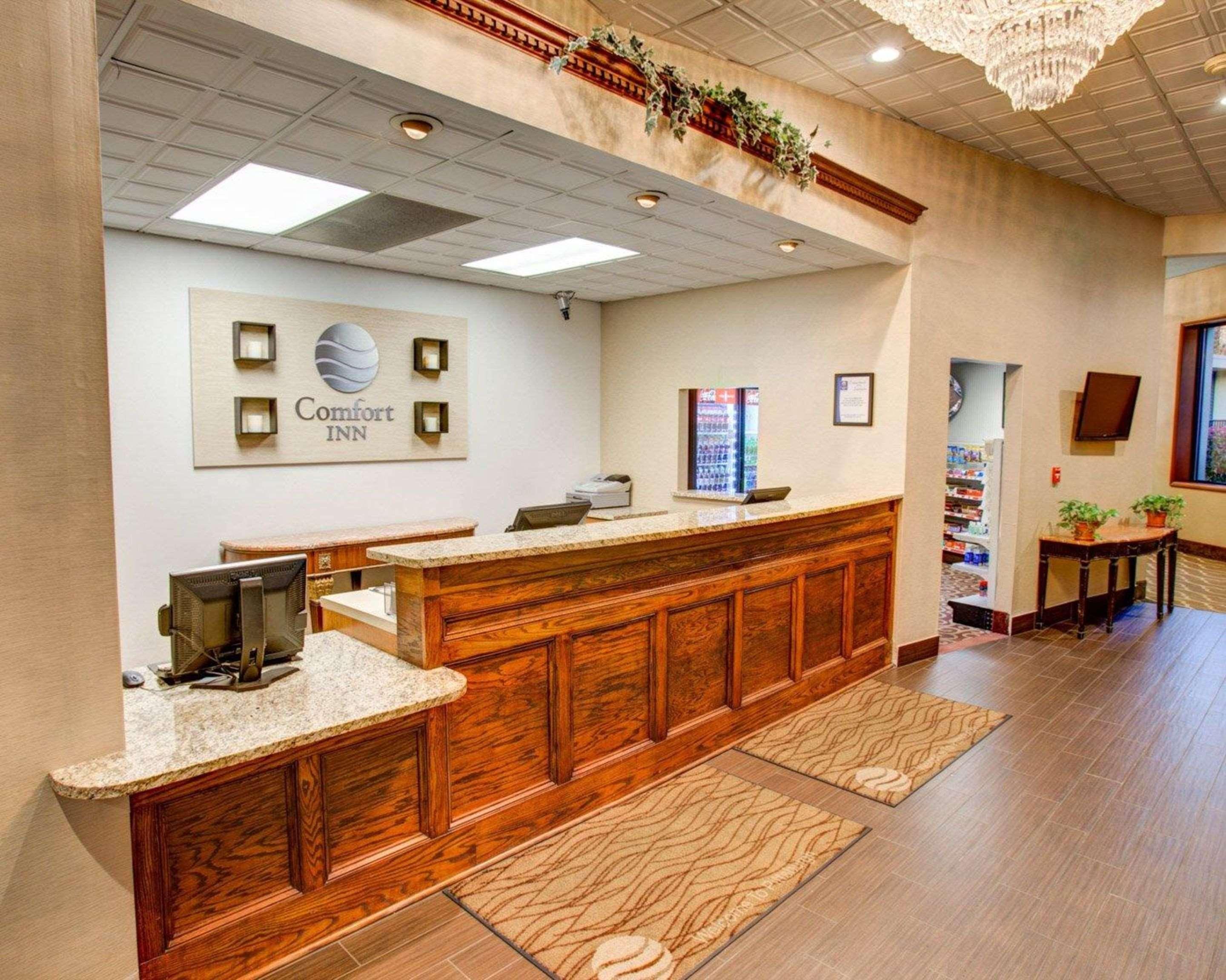 Comfort Inn Conference Center Churchill Екстер'єр фото